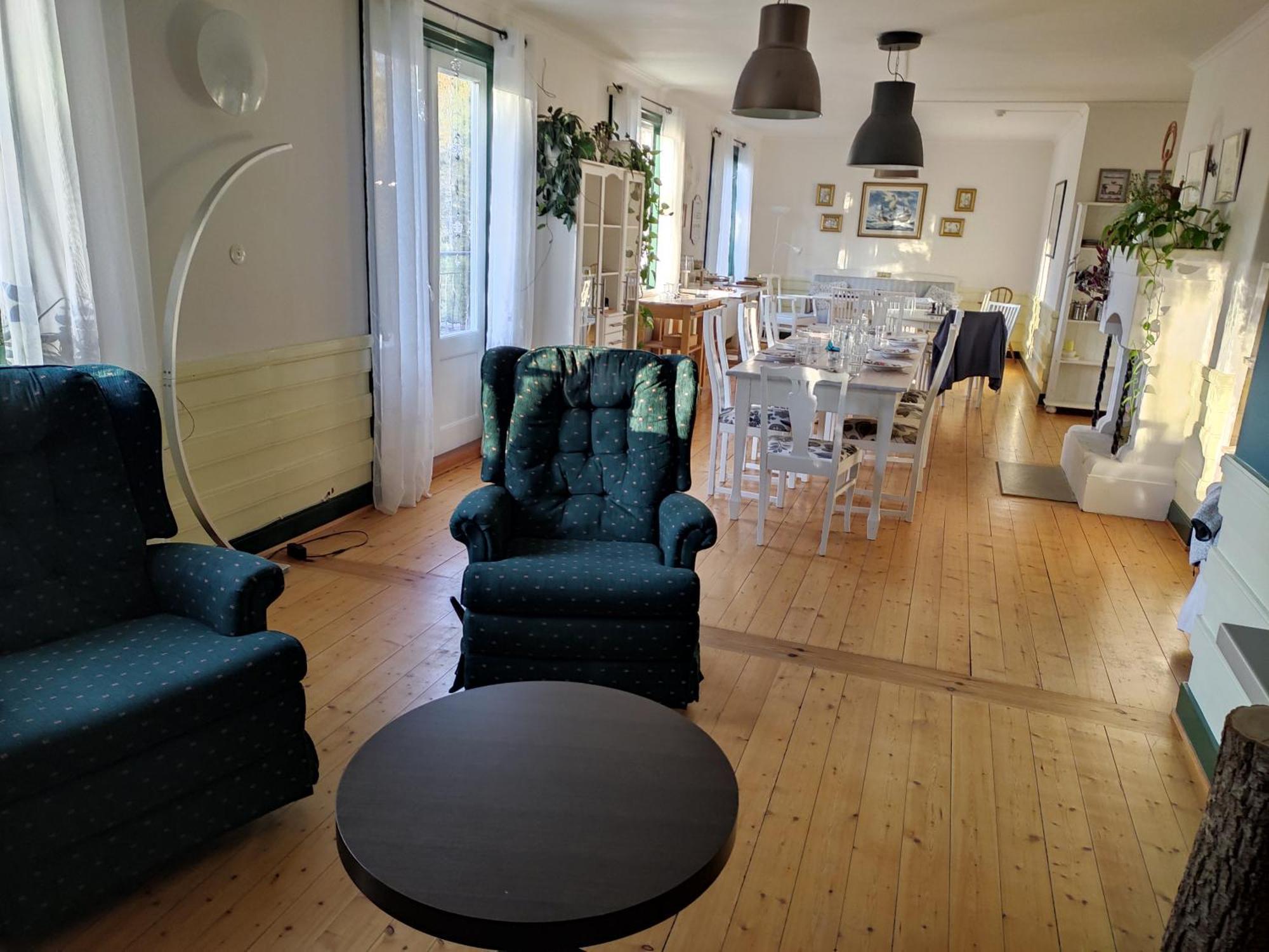 Villa Karllösa Värdshem&Creperie Målilla Exteriör bild